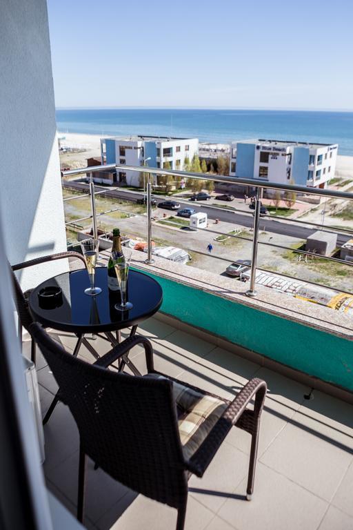 Oasis By The Sea - Summerland Apartment Mamaia Exterior photo