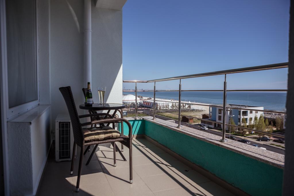 Oasis By The Sea - Summerland Apartment Mamaia Exterior photo