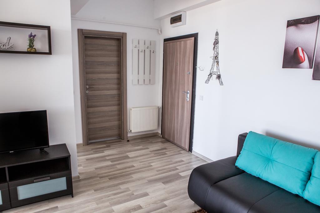 Oasis By The Sea - Summerland Apartment Mamaia Exterior photo