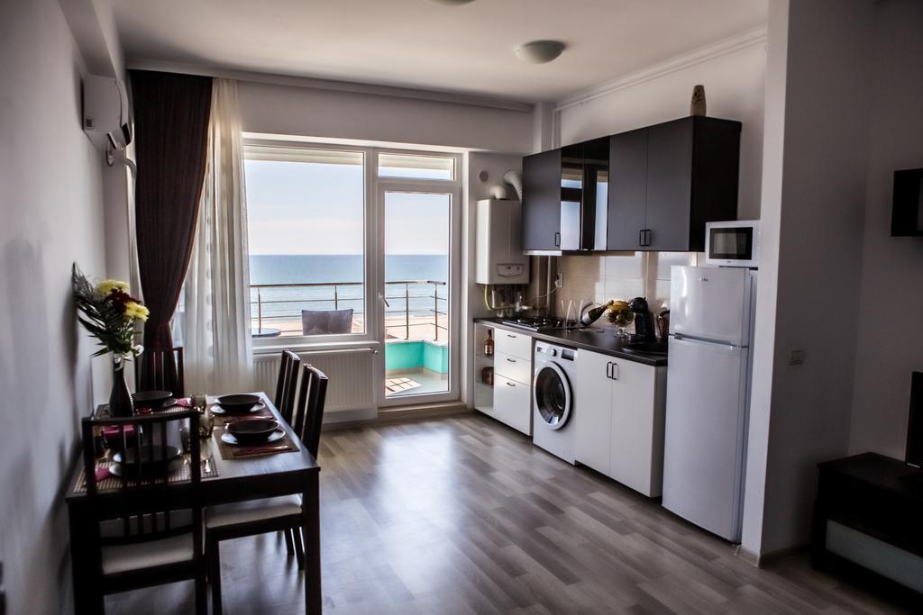 Oasis By The Sea - Summerland Apartment Mamaia Exterior photo