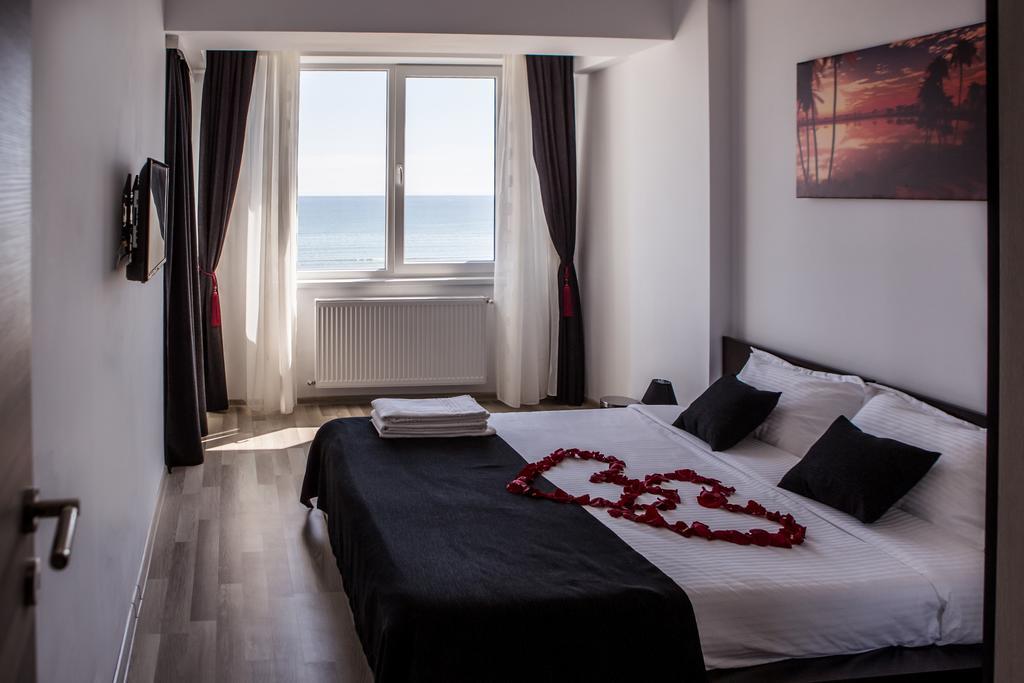 Oasis By The Sea - Summerland Apartment Mamaia Exterior photo