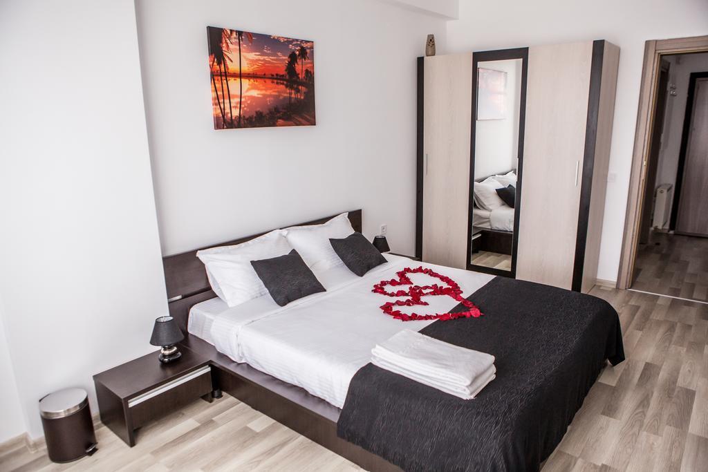 Oasis By The Sea - Summerland Apartment Mamaia Exterior photo