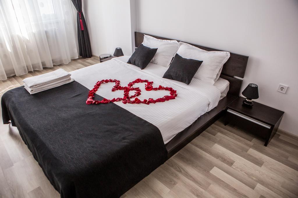 Oasis By The Sea - Summerland Apartment Mamaia Exterior photo