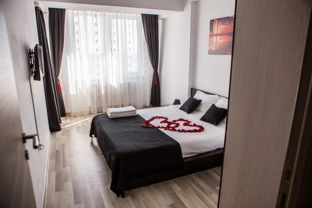 Oasis By The Sea - Summerland Apartment Mamaia Exterior photo