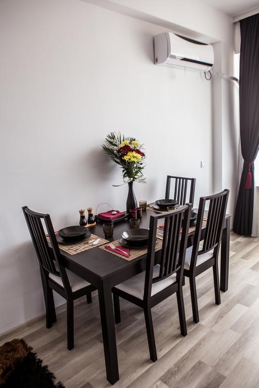 Oasis By The Sea - Summerland Apartment Mamaia Exterior photo